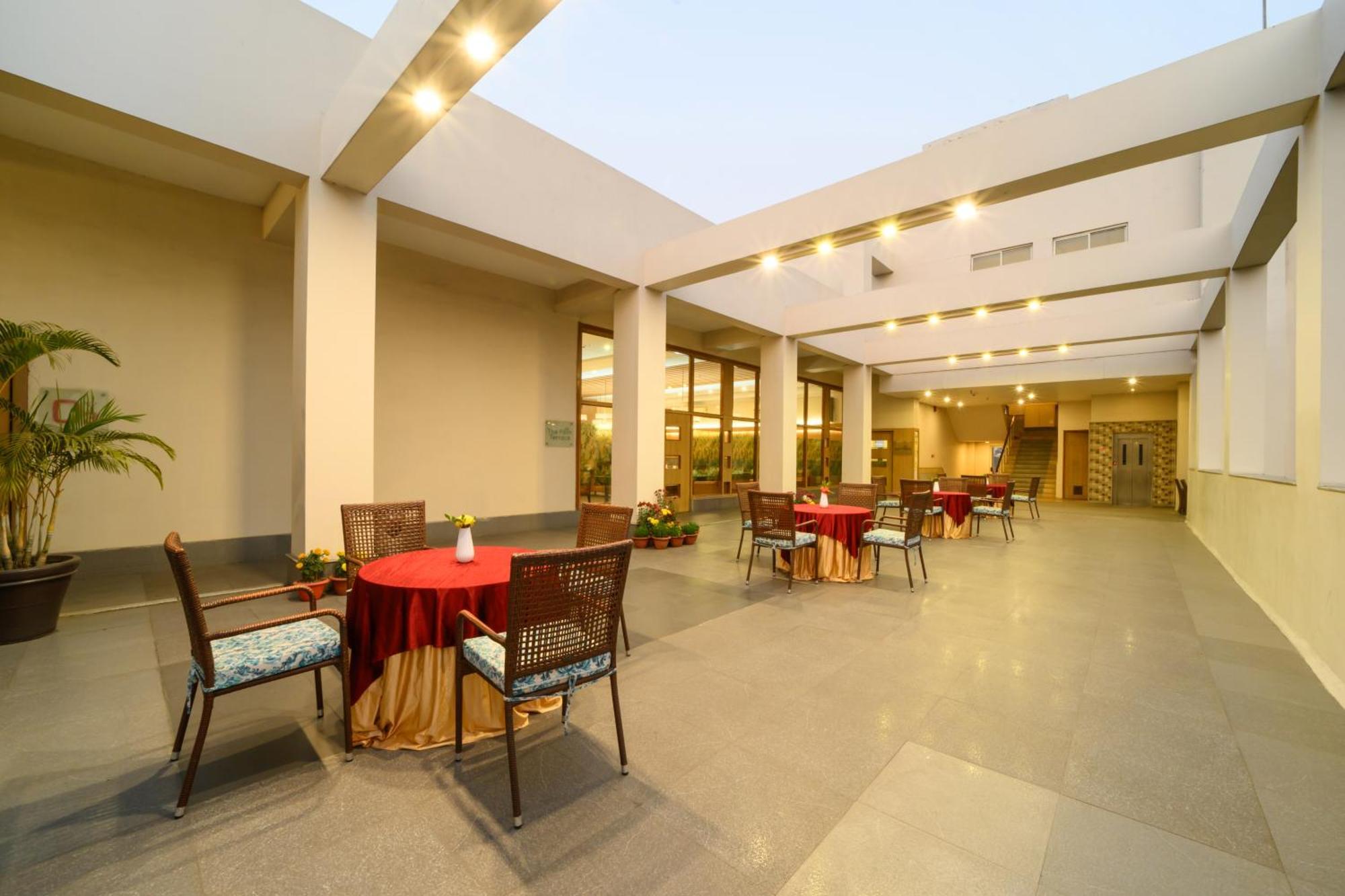 Hotel Sinclairs Burdwan Extérieur photo