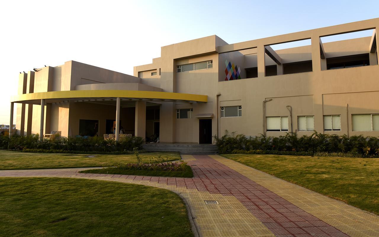 Hotel Sinclairs Burdwan Extérieur photo